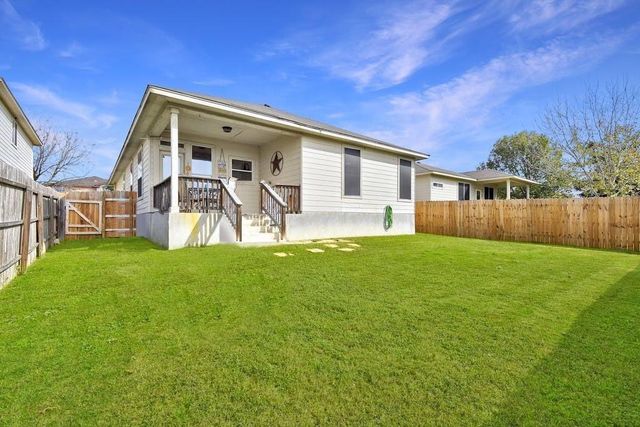 2234 Lakeline DR, New Braunfels, TX 78130