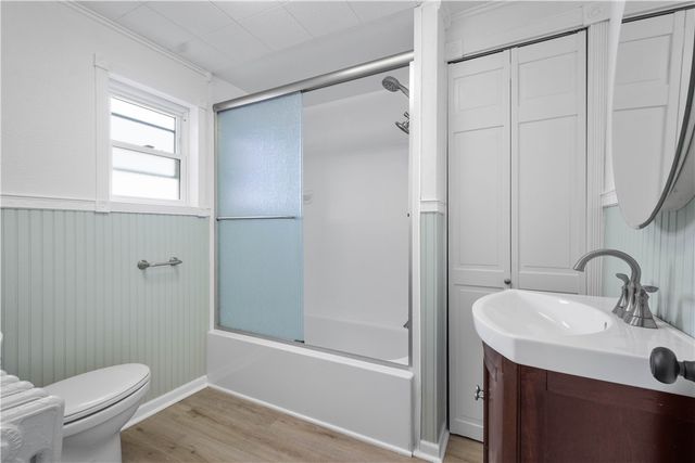 16 Hodgson Ave, Ingram, PA 15205