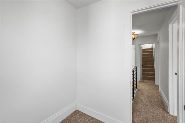 16 Hodgson Ave, Ingram, PA 15205