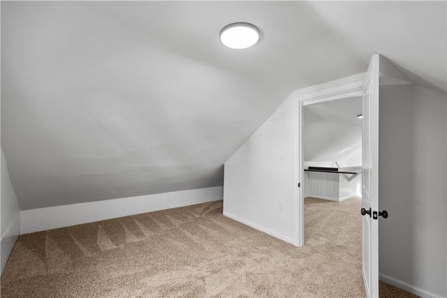 16 Hodgson Ave, Ingram, PA 15205