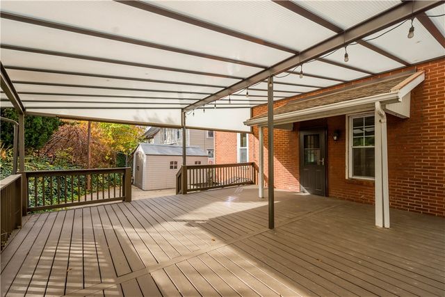 16 Hodgson Ave, Ingram, PA 15205