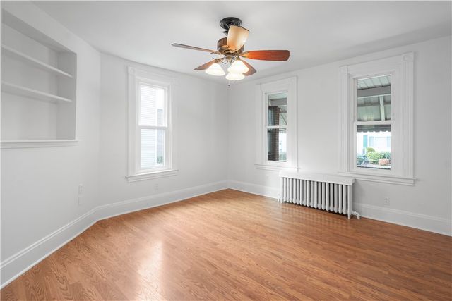 16 Hodgson Ave, Ingram, PA 15205