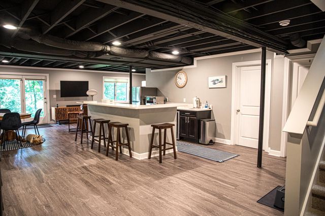 2052 Liberty Heights, Ann Arbor, MI 48103
