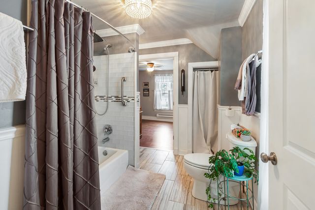 400 Marguerite Street, Elgin, IL 60123