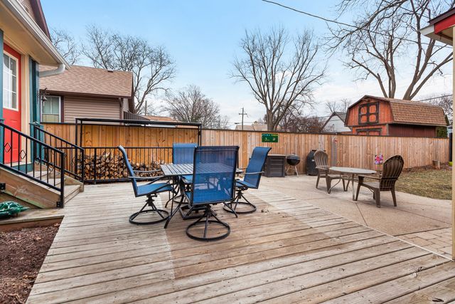 400 Marguerite Street, Elgin, IL 60123