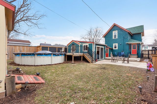 400 Marguerite Street, Elgin, IL 60123