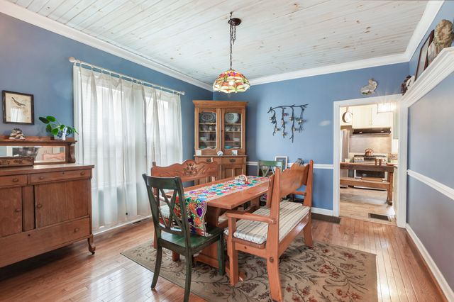 400 Marguerite Street, Elgin, IL 60123