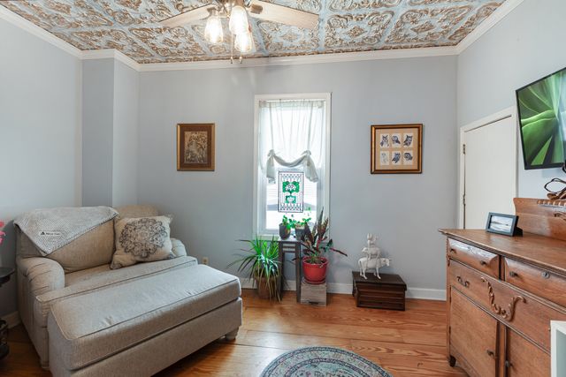 400 Marguerite Street, Elgin, IL 60123