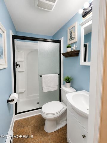 165 Walnut Creek Lane, Toms River, NJ 08753