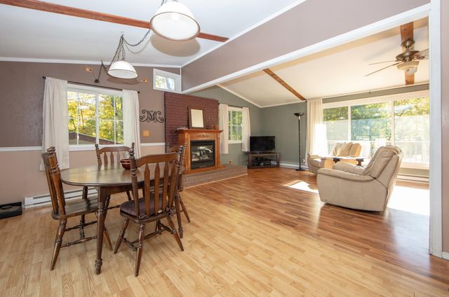 1401 SE 18th Avenue, Waverly, IA 50677