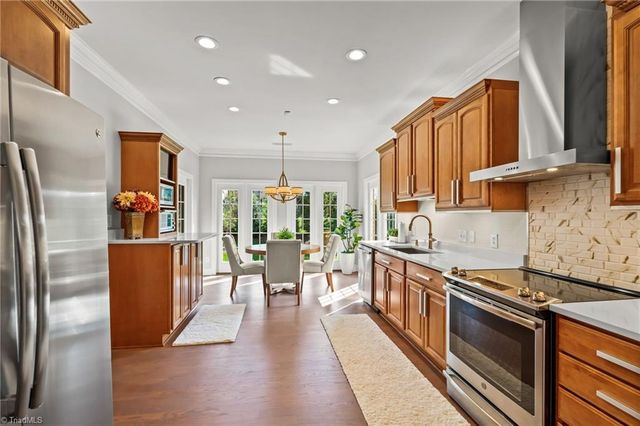 299 Kiawah Island Drive, Winston-salem, NC 27107