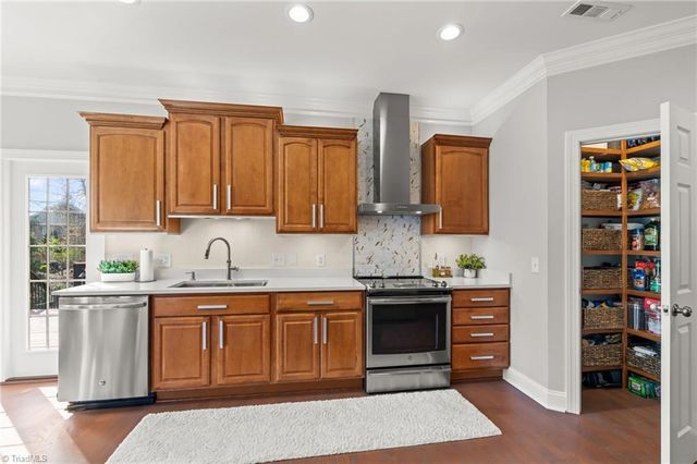 299 Kiawah Island Drive, Winston-salem, NC 27107