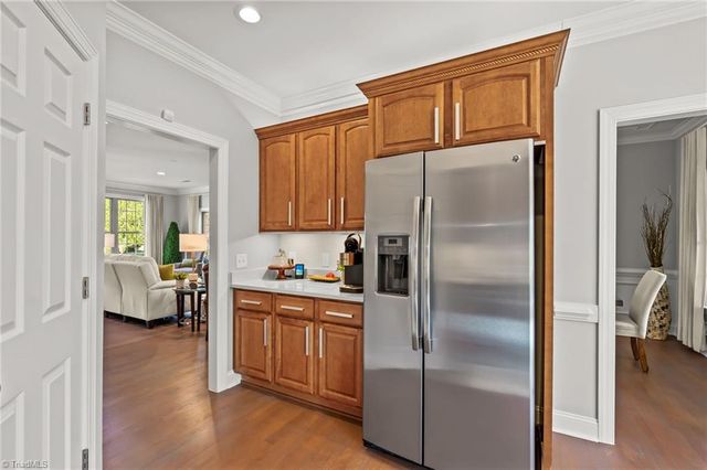 299 Kiawah Island Drive, Winston-salem, NC 27107