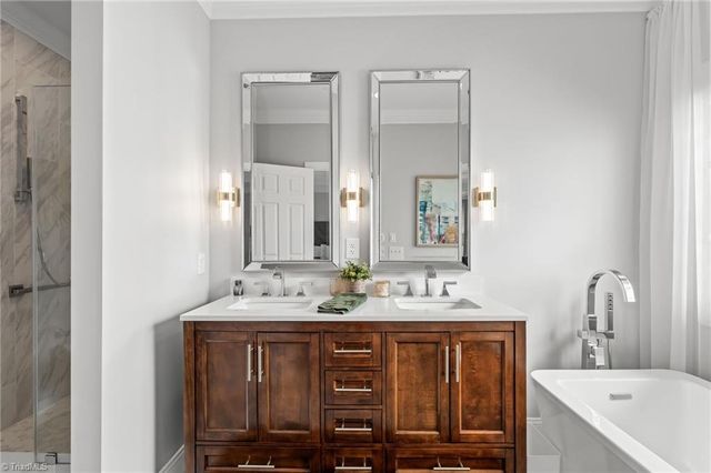 299 Kiawah Island Drive, Winston-salem, NC 27107