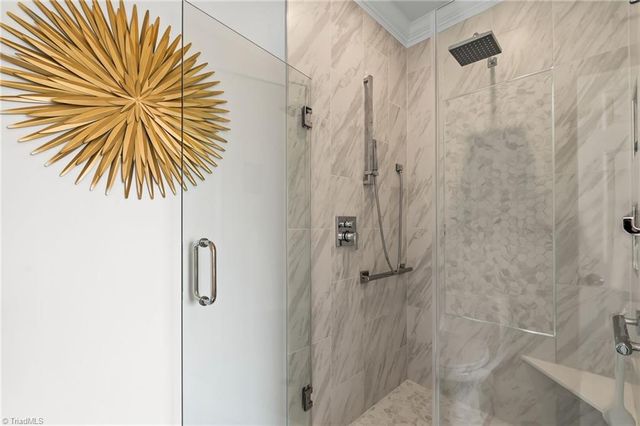 299 Kiawah Island Drive, Winston-salem, NC 27107