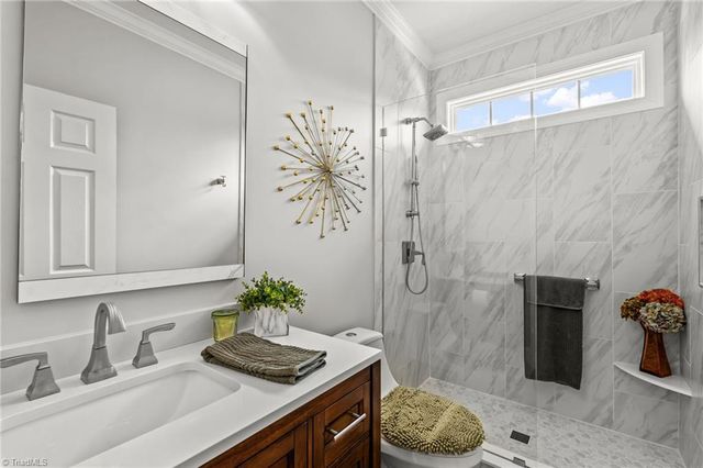 299 Kiawah Island Drive, Winston-salem, NC 27107