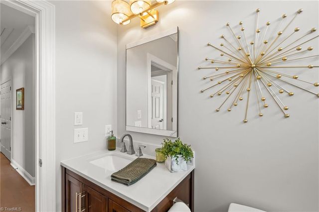 299 Kiawah Island Drive, Winston-salem, NC 27107