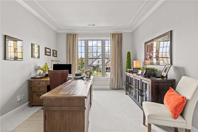 299 Kiawah Island Drive, Winston-salem, NC 27107