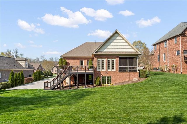 299 Kiawah Island Drive, Winston-salem, NC 27107