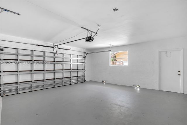 7389 NW 48th Pl, Lauderhill, FL 33319