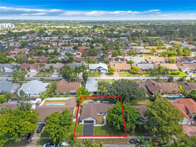 7389 NW 48th Pl, Lauderhill, FL 33319