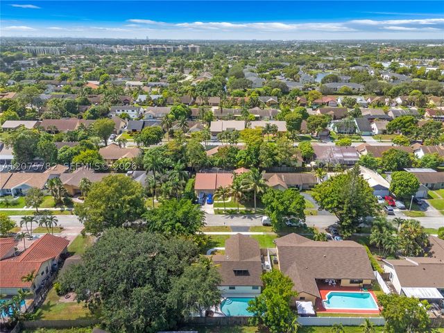 7389 NW 48th Pl, Lauderhill, FL 33319