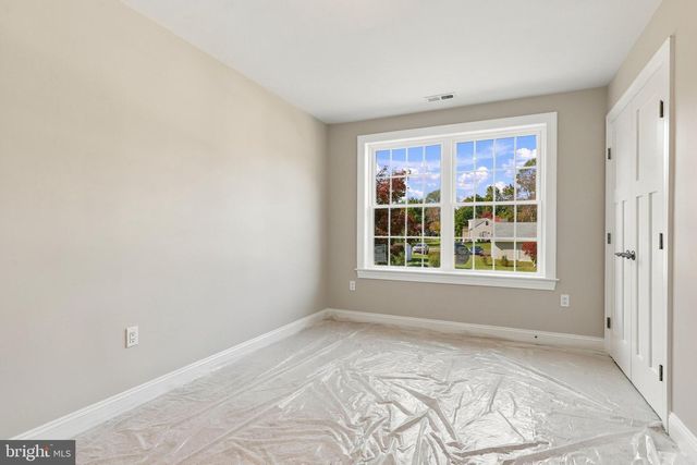 90 LINDEN AVE, Newtown, PA 18940