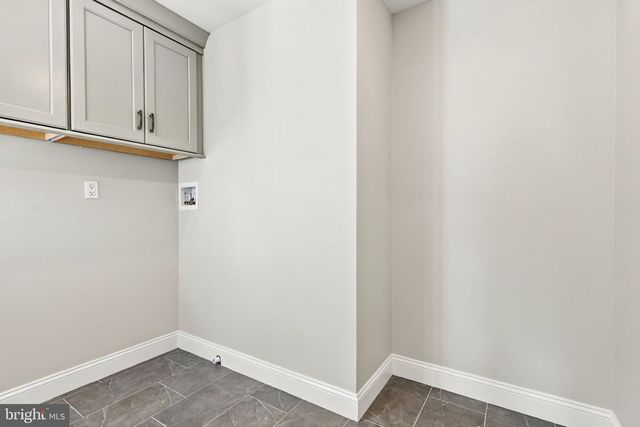90 LINDEN AVE, Newtown, PA 18940