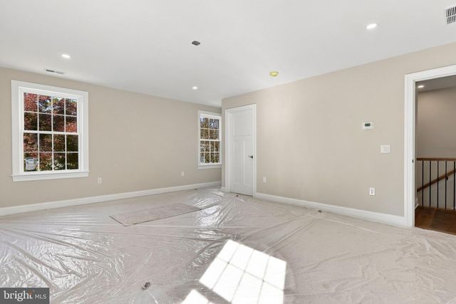90 LINDEN AVE, Newtown, PA 18940