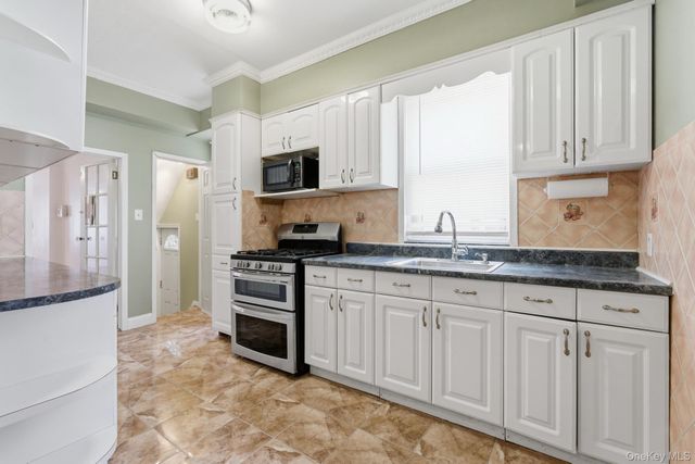 10478 129th Street, Richmond Hill S., NY 11419