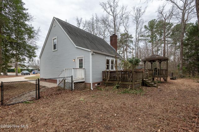 1306 Hope Drive, Greenville, NC 27858