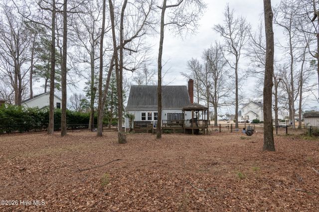 1306 Hope Drive, Greenville, NC 27858