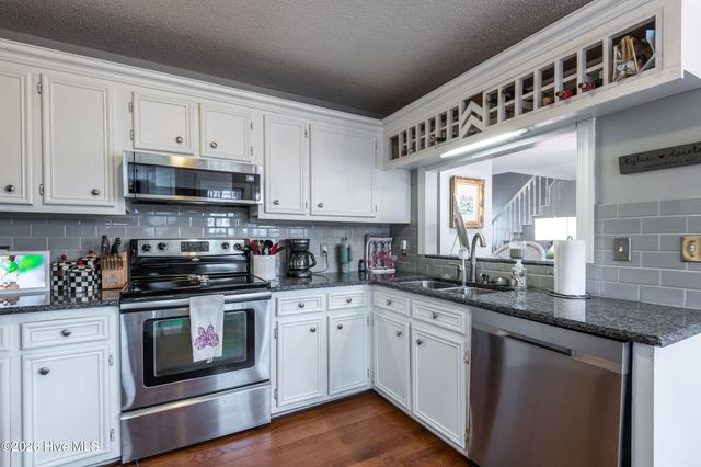 1306 Hope Drive, Greenville, NC 27858