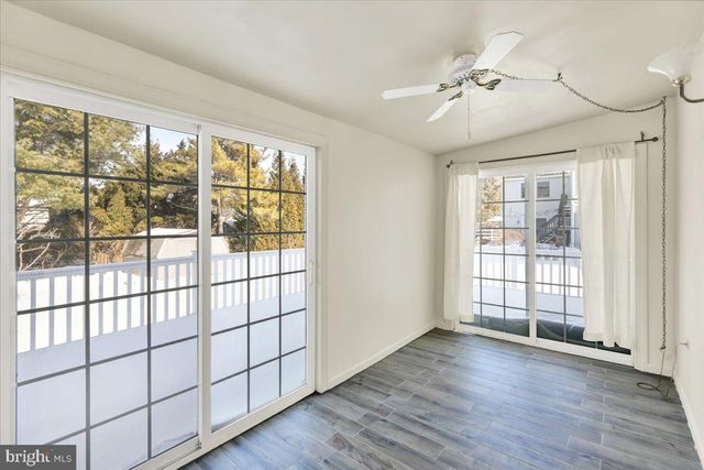 2439 CYPRESS DR, Lancaster, PA 17602