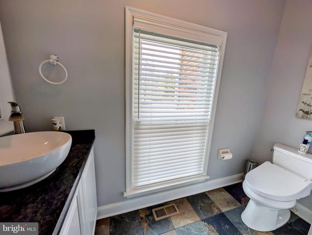 60 MATTHEW CIR, Richboro, PA 18954