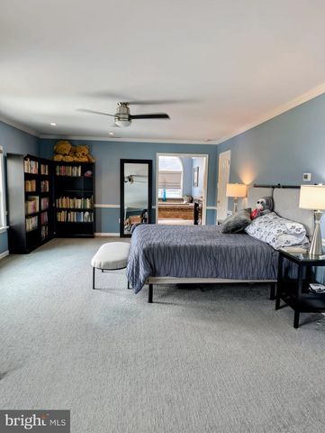 60 MATTHEW CIR, Richboro, PA 18954