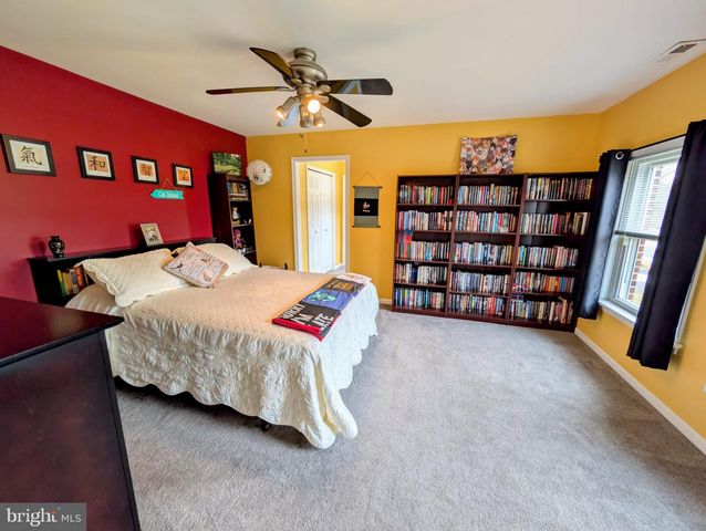 60 MATTHEW CIR, Richboro, PA 18954