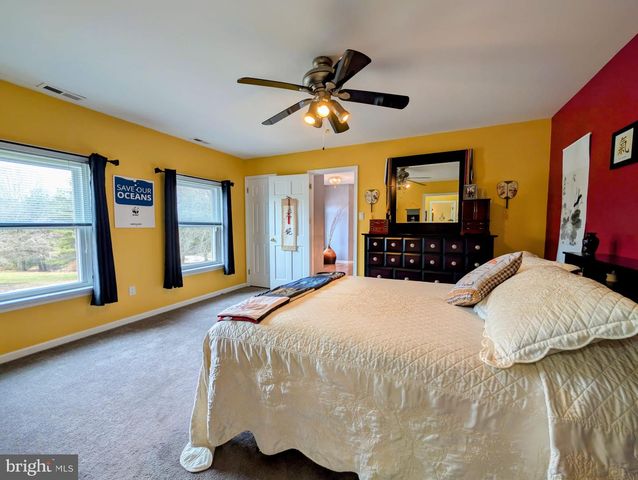 60 MATTHEW CIR, Richboro, PA 18954