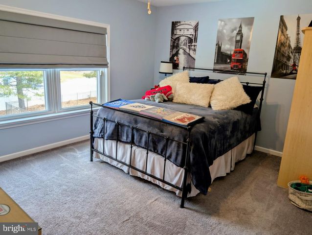 60 MATTHEW CIR, Richboro, PA 18954