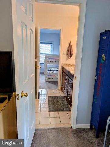 60 MATTHEW CIR, Richboro, PA 18954