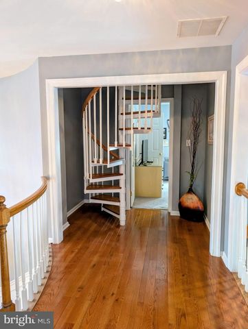 60 MATTHEW CIR, Richboro, PA 18954