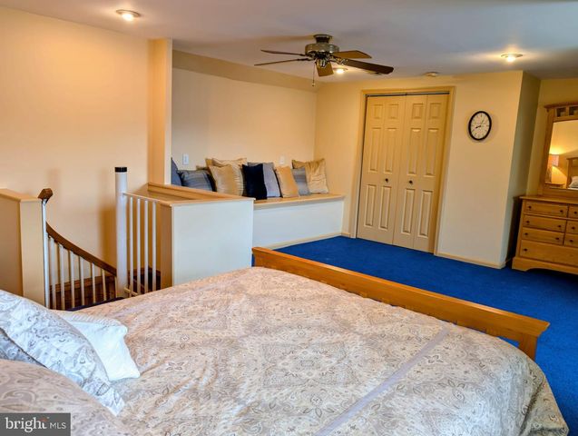 60 MATTHEW CIR, Richboro, PA 18954