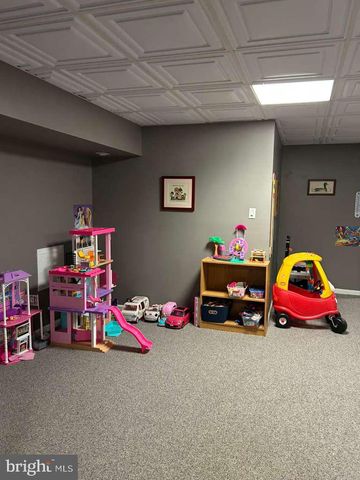 60 MATTHEW CIR, Richboro, PA 18954