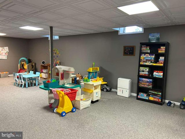 60 MATTHEW CIR, Richboro, PA 18954