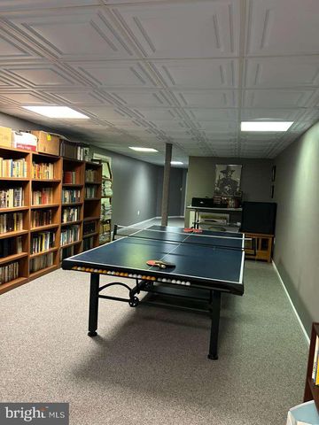 60 MATTHEW CIR, Richboro, PA 18954