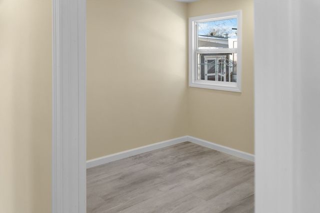 42 Pioneer Way, Springfield, MA 01119
