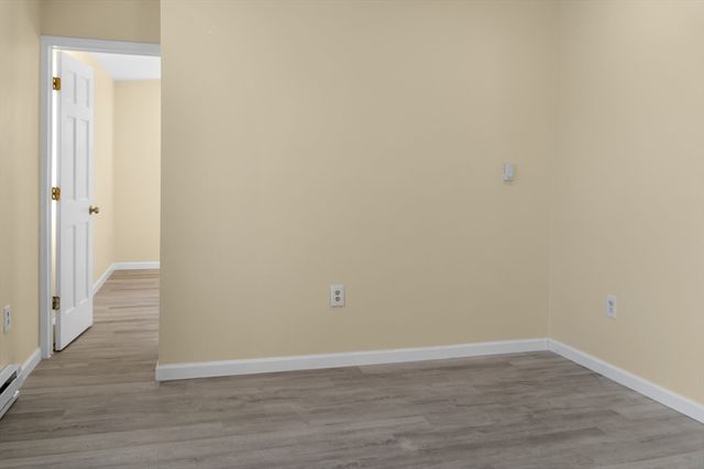 42 Pioneer Way, Springfield, MA 01119