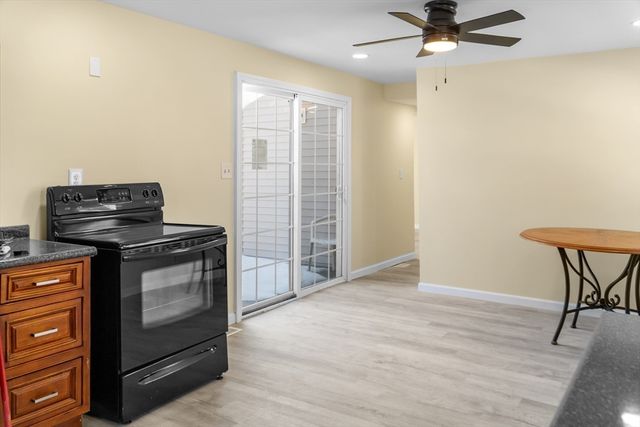 42 Pioneer Way, Springfield, MA 01119