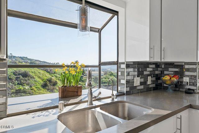 542 San Clemente Way, Camarillo, CA 93010