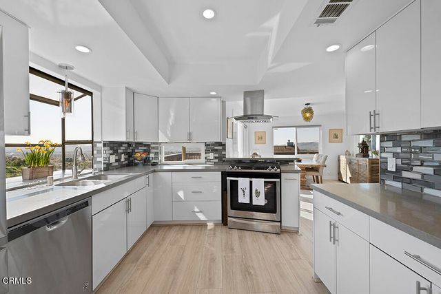 542 San Clemente Way, Camarillo, CA 93010